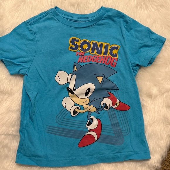 Bundle of 6 Character Tees - Kids - Picture 2 of 7